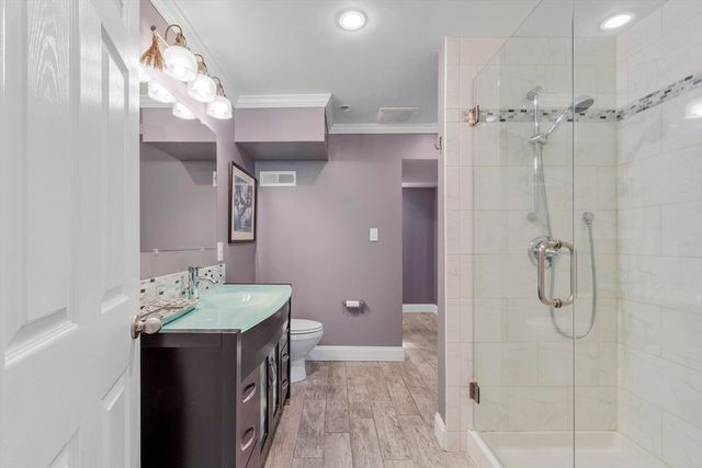 343 Holden Wood Rd, Concord, MA 01742