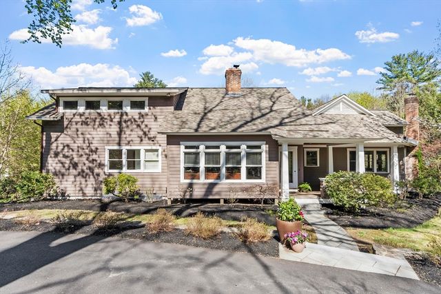 343 Holden Wood Rd, Concord, MA 01742