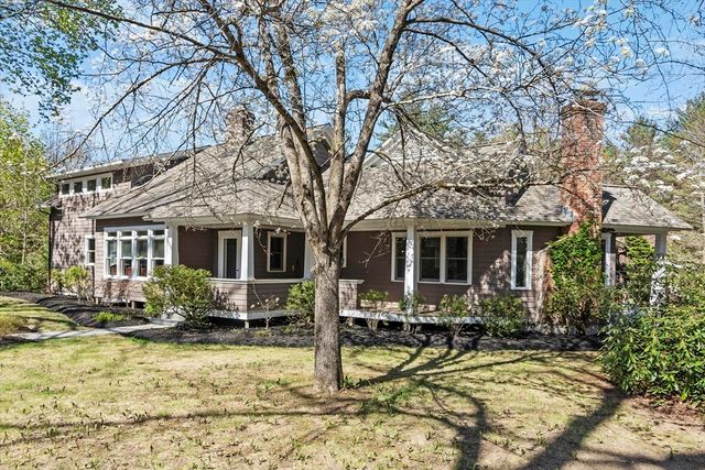 343 Holden Wood Rd, Concord, MA 01742