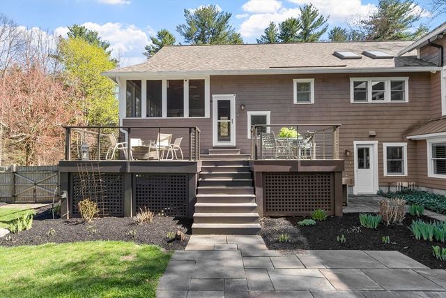 343 Holden Wood Rd, Concord, MA 01742