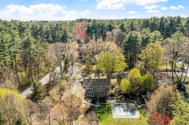 343 Holden Wood Rd, Concord, MA 01742