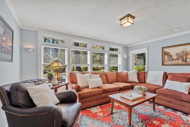 343 Holden Wood Rd, Concord, MA 01742