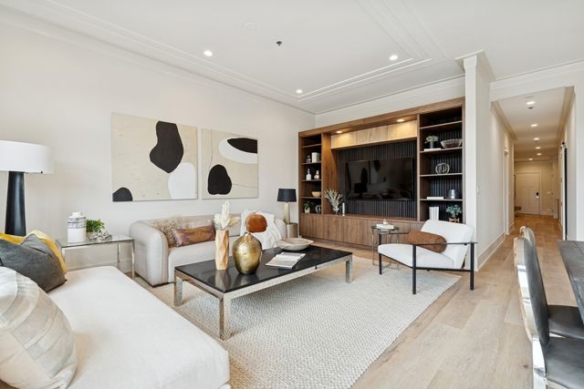 3951 N Wayne Avenue 308, Chicago, IL 60613