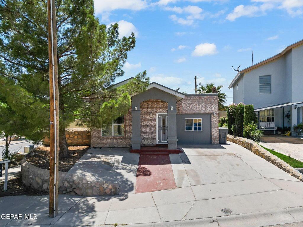9127 Texas Red Drive, El Paso, TX 79907