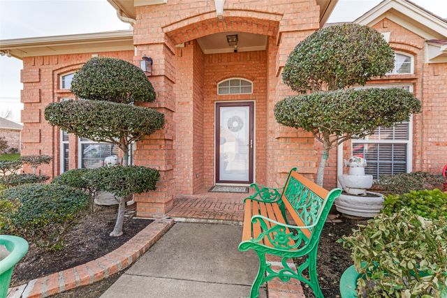 2720 Gray Rock Drive, Fort Worth, TX 76131