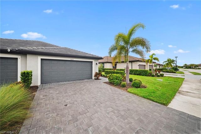14035 Pine Lodge LN, Fort Myers, FL 33913