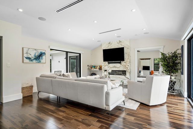1117 Lake Drive, Delray Beach, FL 33444