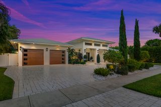 1117 Lake Drive, Delray Beach, FL 33444