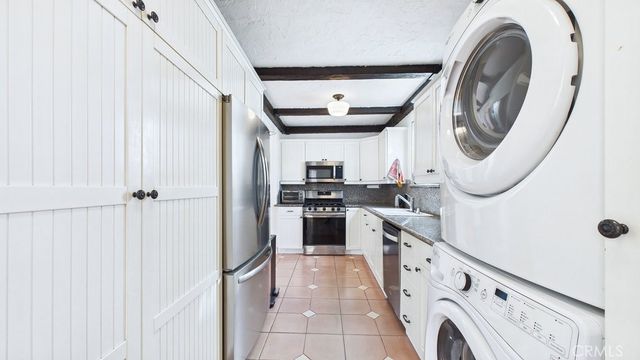 1430 E Mountain Street, Glendale, CA 91207