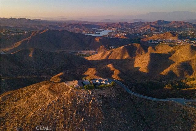 32330 Elsinore Heights, Wildomar, CA 92595