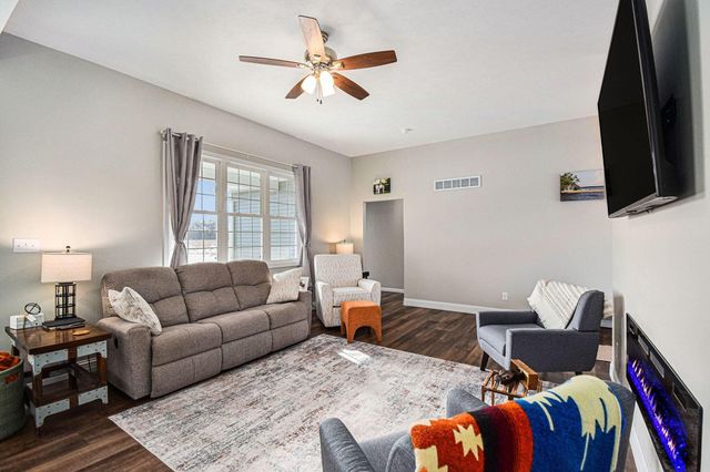 6115 E 125 S, Knox, IN 46534