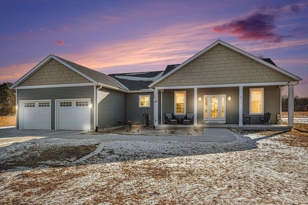 6115 E 125 S, Knox, IN 46534