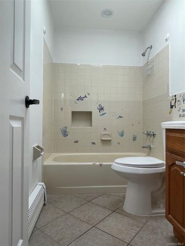 171 Hounslow Road, Shirley, NY 11967