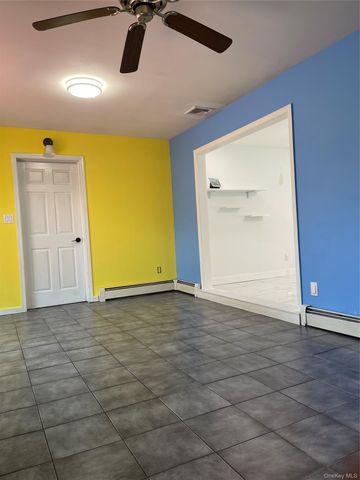 171 Hounslow Road, Shirley, NY 11967
