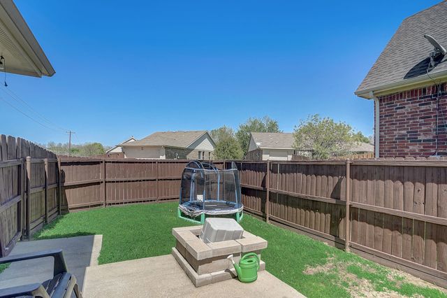 8801 Stewart Street, Cross Roads, TX 76227