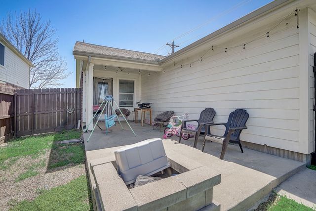 8801 Stewart Street, Cross Roads, TX 76227
