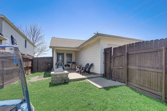 8801 Stewart Street, Cross Roads, TX 76227