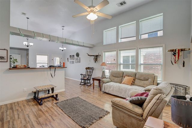8801 Stewart Street, Cross Roads, TX 76227