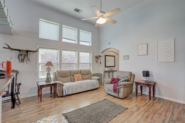 8801 Stewart Street, Cross Roads, TX 76227