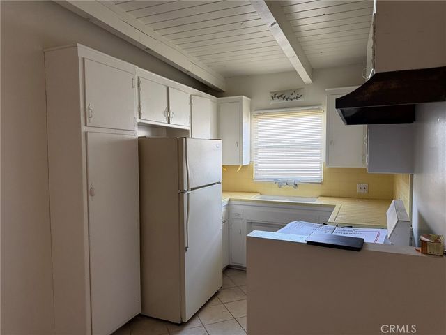 1606 Barry, Los Angeles, CA 90025