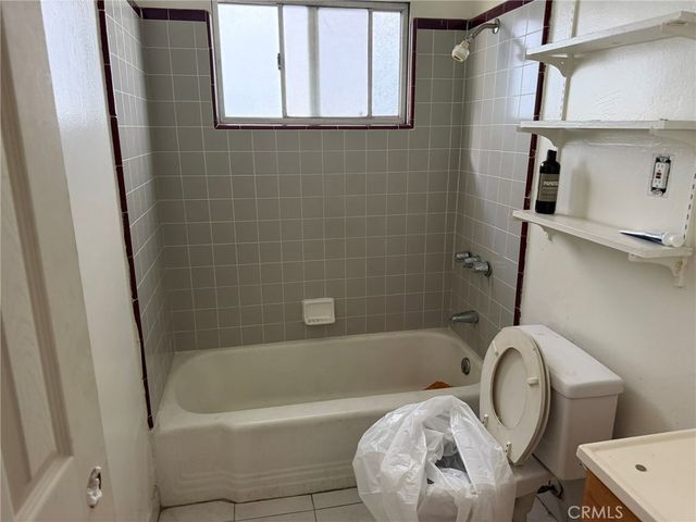 1606 Barry, Los Angeles, CA 90025