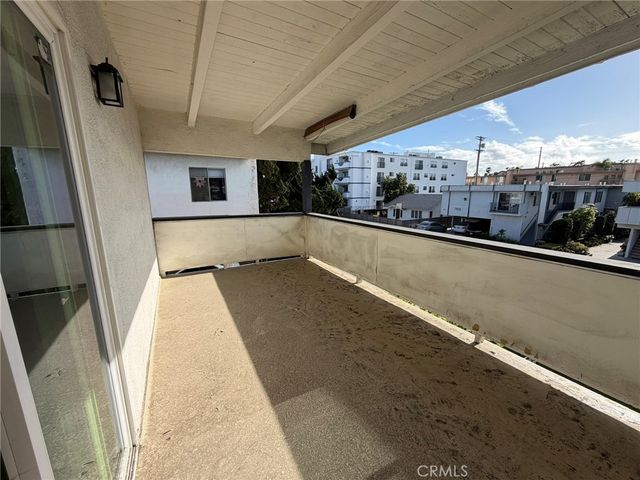 1606 Barry, Los Angeles, CA 90025