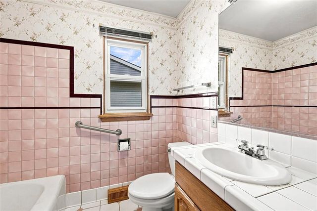 327 Marshall Street, Chippewa Falls, WI 54729