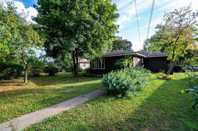 327 Marshall Street, Chippewa Falls, WI 54729