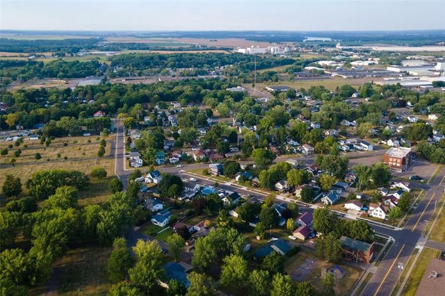 327 Marshall Street, Chippewa Falls, WI 54729