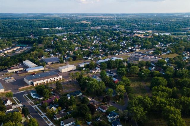 327 Marshall Street, Chippewa Falls, WI 54729