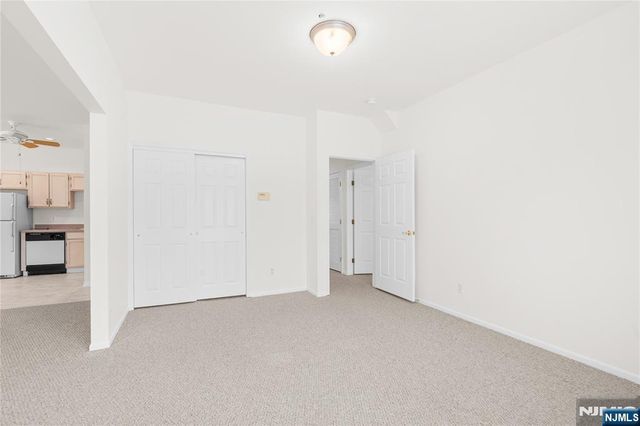 4 Richmond Road 215, West Milford, NJ 07480