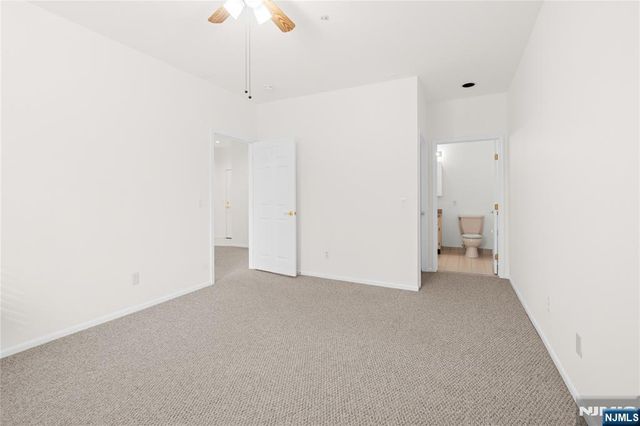 4 Richmond Road 215, West Milford, NJ 07480