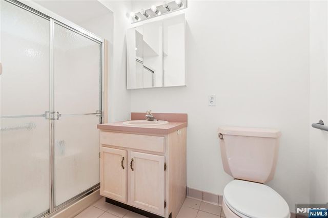 4 Richmond Road 215, West Milford, NJ 07480