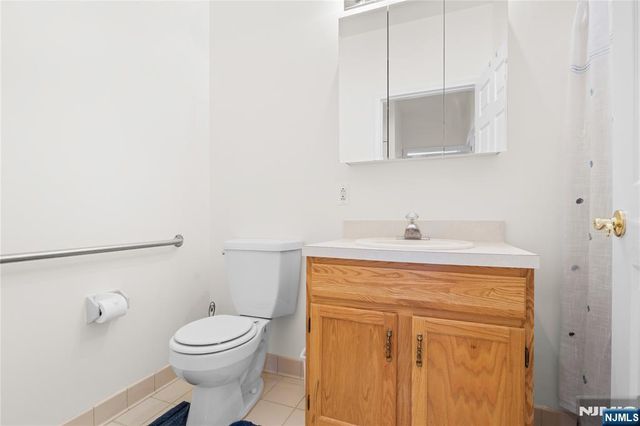 4 Richmond Road 215, West Milford, NJ 07480