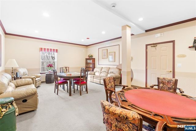 4 Richmond Road 215, West Milford, NJ 07480