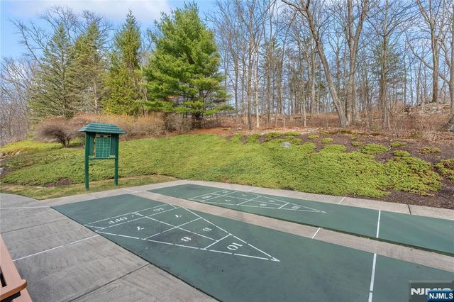 4 Richmond Road 215, West Milford, NJ 07480