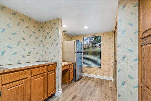 2830 COUNTRYSIDE BOULEVARD 223, Clearwater, FL 33761