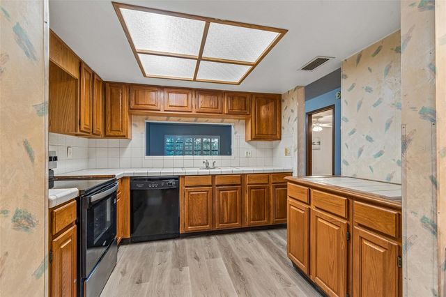 2830 COUNTRYSIDE BOULEVARD 223, Clearwater, FL 33761