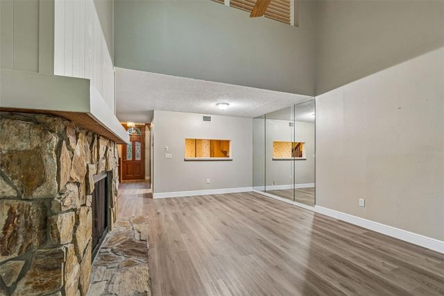 2830 COUNTRYSIDE BOULEVARD 223, Clearwater, FL 33761