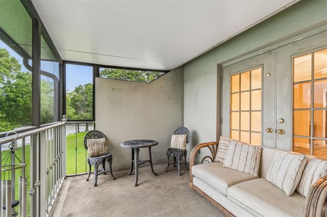 2830 COUNTRYSIDE BOULEVARD 223, Clearwater, FL 33761