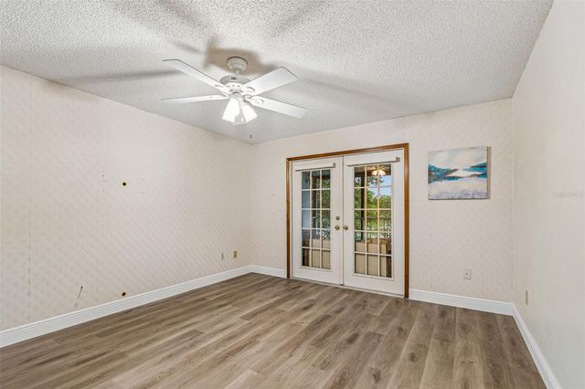 2830 COUNTRYSIDE BOULEVARD 223, Clearwater, FL 33761