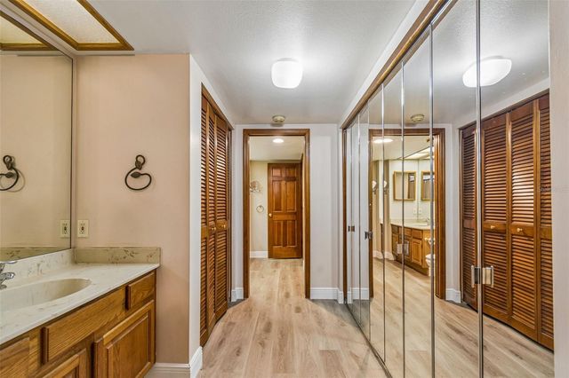 2830 COUNTRYSIDE BOULEVARD 223, Clearwater, FL 33761