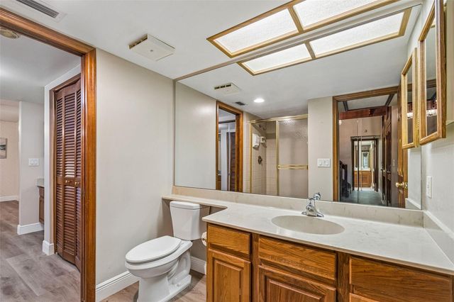 2830 COUNTRYSIDE BOULEVARD 223, Clearwater, FL 33761