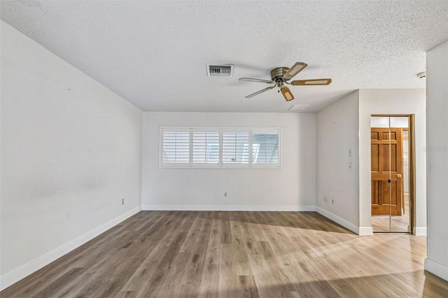 2830 COUNTRYSIDE BOULEVARD 223, Clearwater, FL 33761