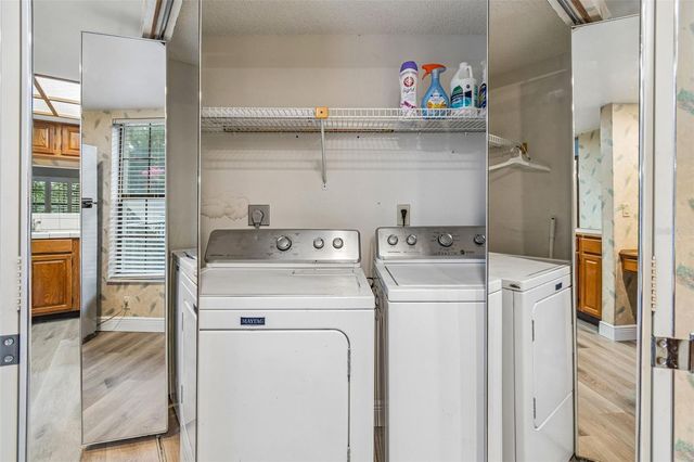 2830 COUNTRYSIDE BOULEVARD 223, Clearwater, FL 33761