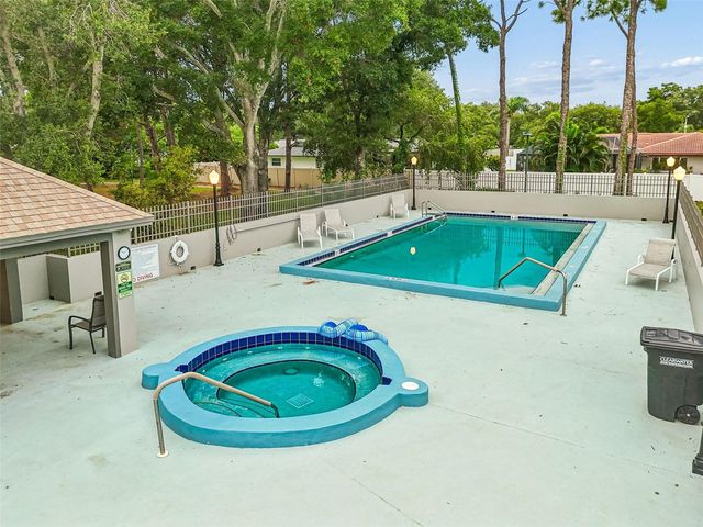 2830 COUNTRYSIDE BOULEVARD 223, Clearwater, FL 33761
