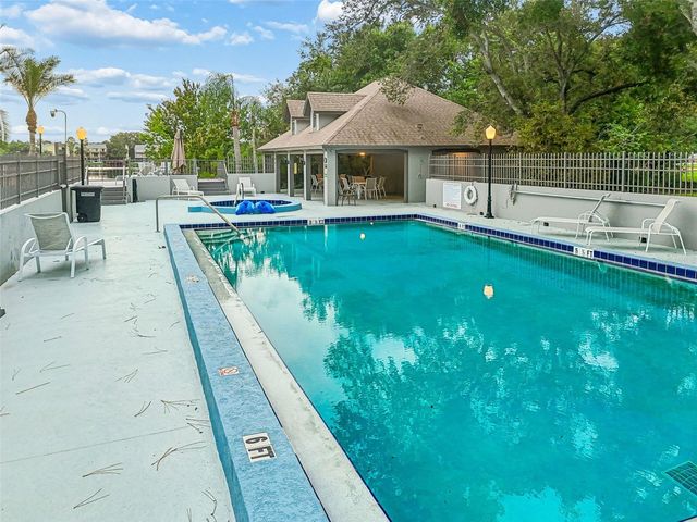 2830 COUNTRYSIDE BOULEVARD 223, Clearwater, FL 33761