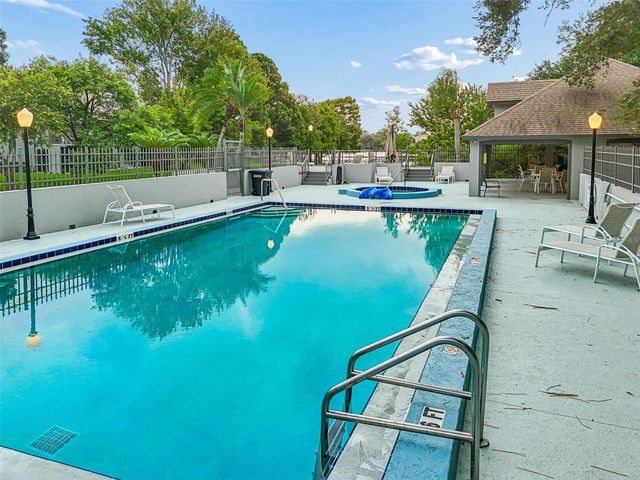 2830 COUNTRYSIDE BOULEVARD 223, Clearwater, FL 33761