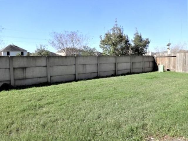 2518 Windy Vale Trail, Fresno, TX 77545