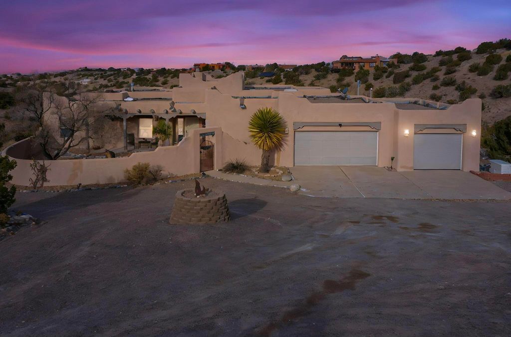 39 PINE Road, Placitas, NM 87043